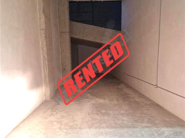 Warehouse for rent near Bulevardi Zogu I in Tirana, Albania